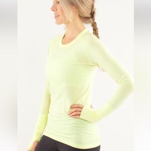 Lululemon Run: Swiftly Tech Long Sleeve
Clarity Yellow